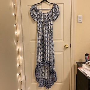 Women’s Blue and White Floral Broad Shoulder Maxi Dress